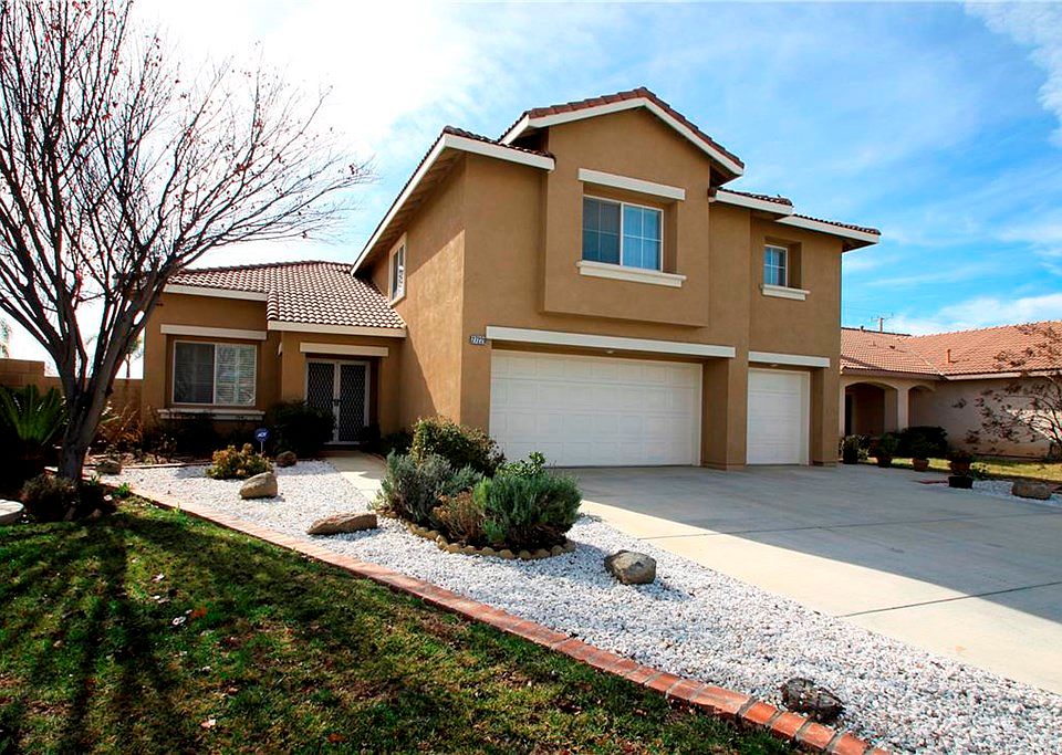 1st image of 27229 Myles Ct