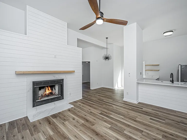 1078 Secessionville Rd — Photo 6
