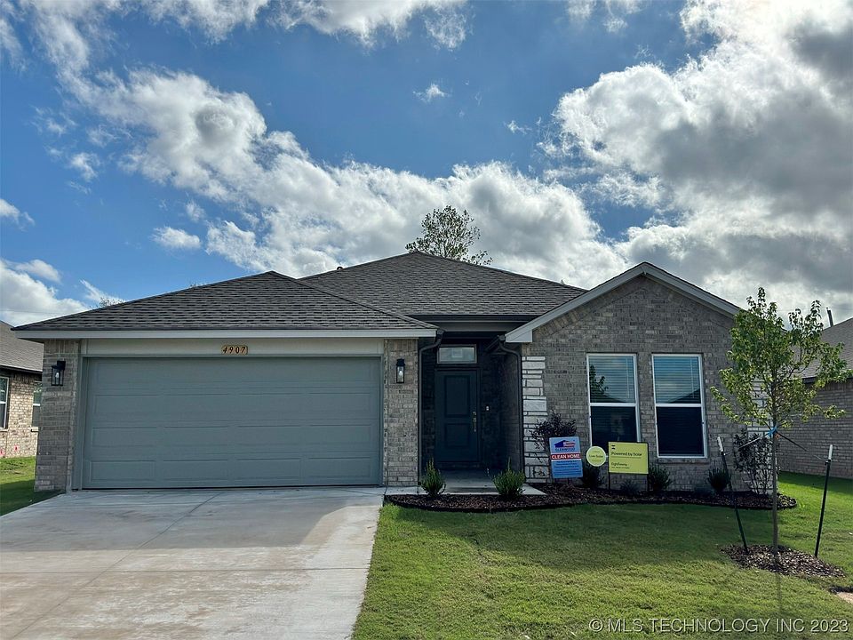 1st image of 4907 E Galveston Pl S