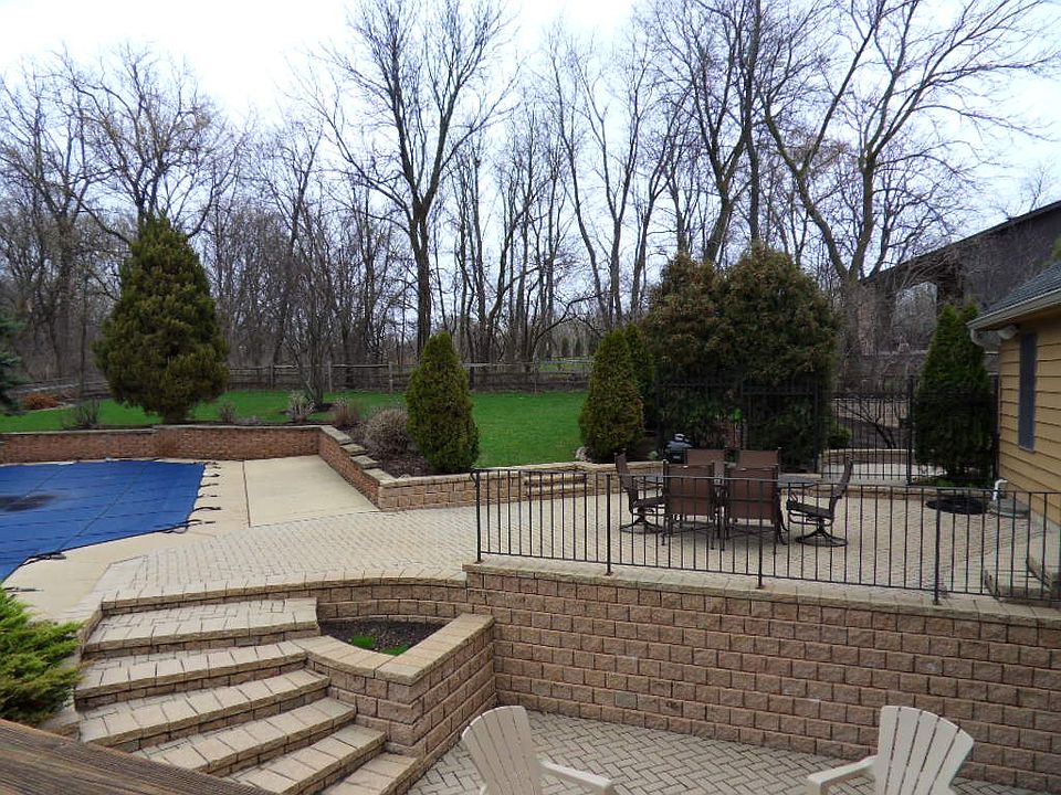 2nd image of 5N704 Ravine Dr