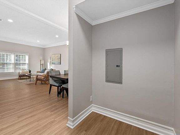 2nd image of 101 Woodlake Dr