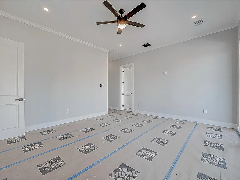 6840 Del Rio St — Photo 37