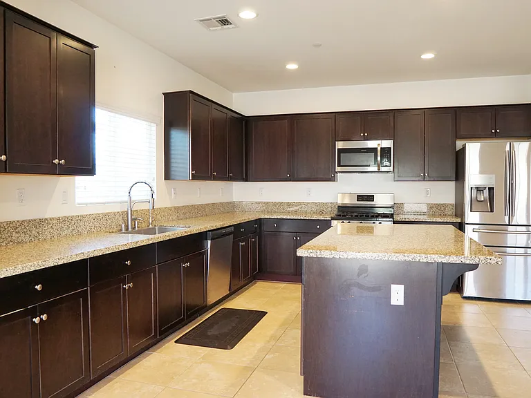 42696 Saragoza Ct — Photo 9