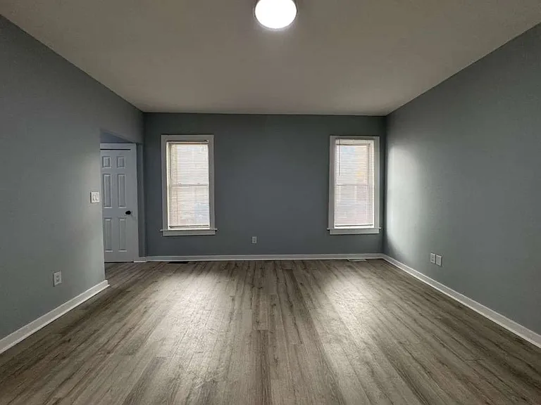 215 Rosette St #1L — Photo 14