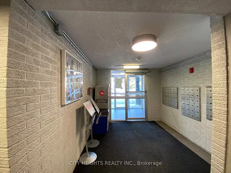 286 Chandler Dr #506 — Photo 8