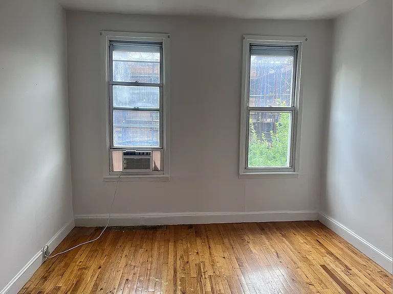 25 Beaver St #3L — Photo 6
