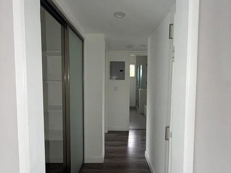 345 S Doheny Dr #304 — Photo 11