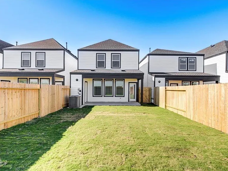 12323 Brandenburg Gate Dr — Photo 23