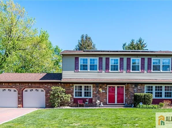 35 Groendyke Ln, Plainsboro, NJ 08536