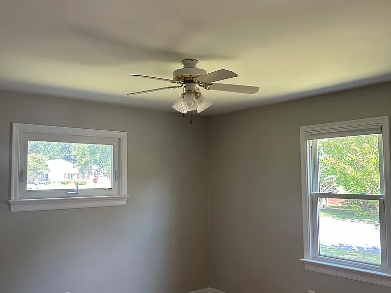 9271 Susquehanna Trl — Photo 8