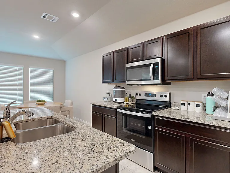 1212 Rolling Thunder Dr — Photo 18