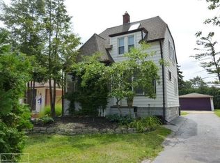 21104 Erben St, Saint Clair Shores, MI 48081