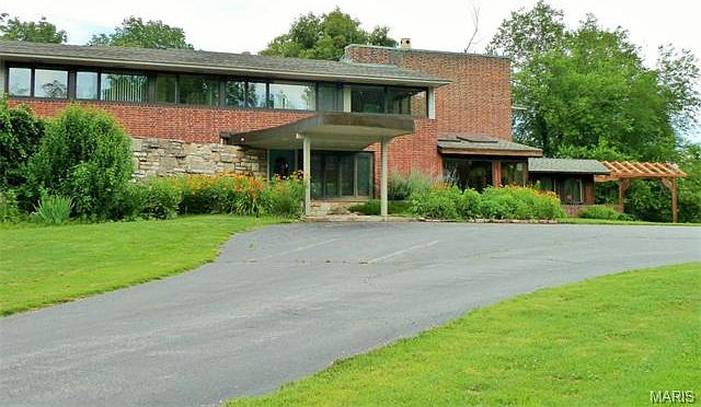 1st image of 18 Jamestown Acres Ln