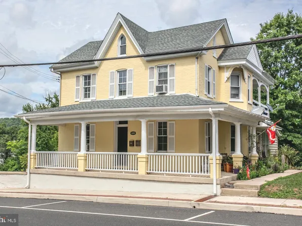 192 Main St, Schwenksville, PA 19473