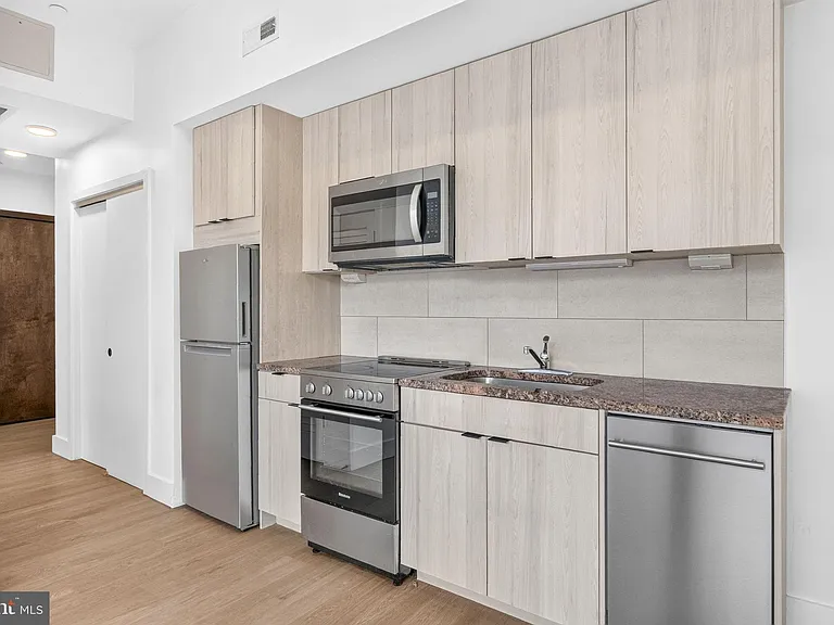 1731 Kalorama Rd NW #203 — Photo 14