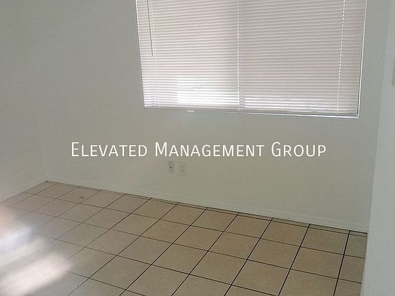 4th image of 3210 Tulane Dr NE Unit 27