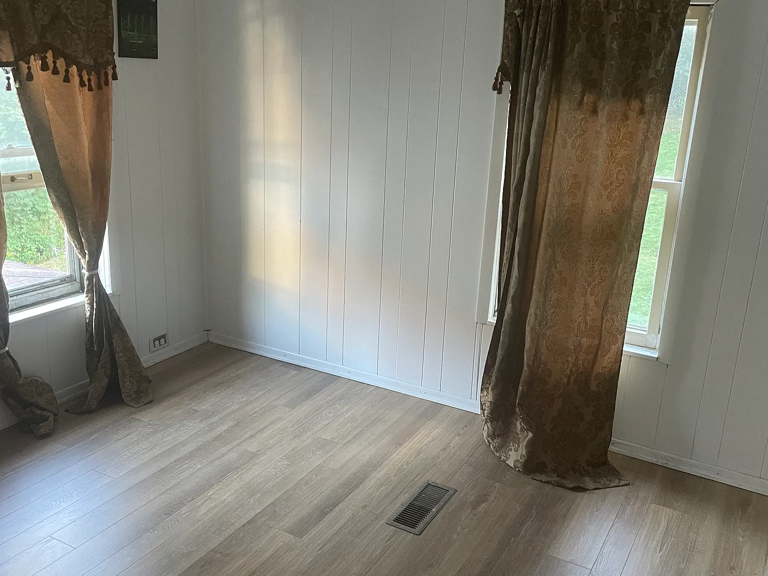 3 bed, 1.5 bath, $800 — Photo 3