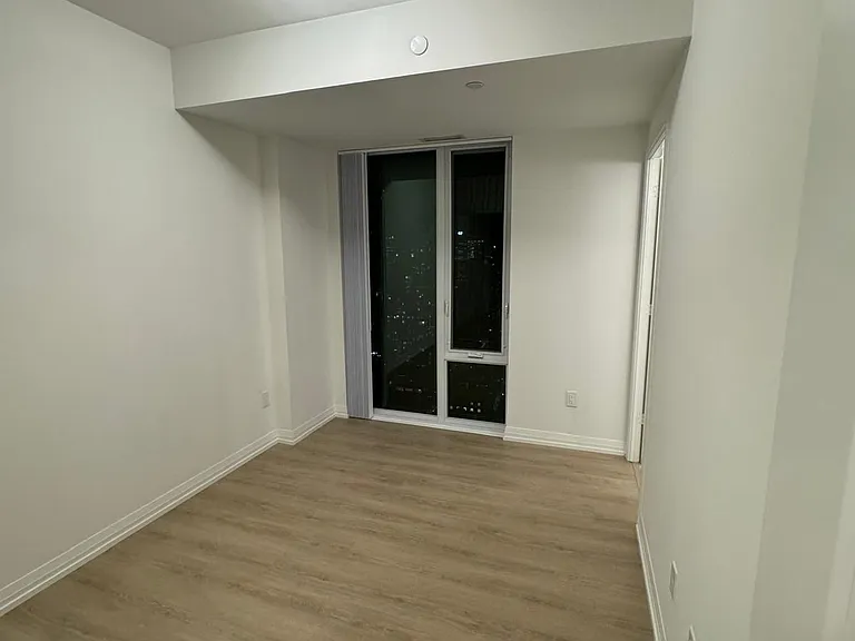 28 Widmer St #4028 — Photo 10