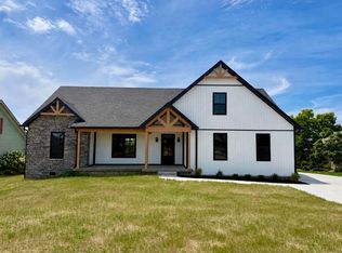 7046 Arbor Meadow Way, Versailles, KY 40383
