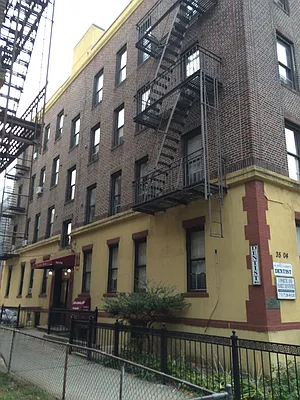 Rented by Living Dream Realty | media 4