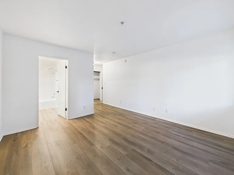 Alur Apartments — Photo 28