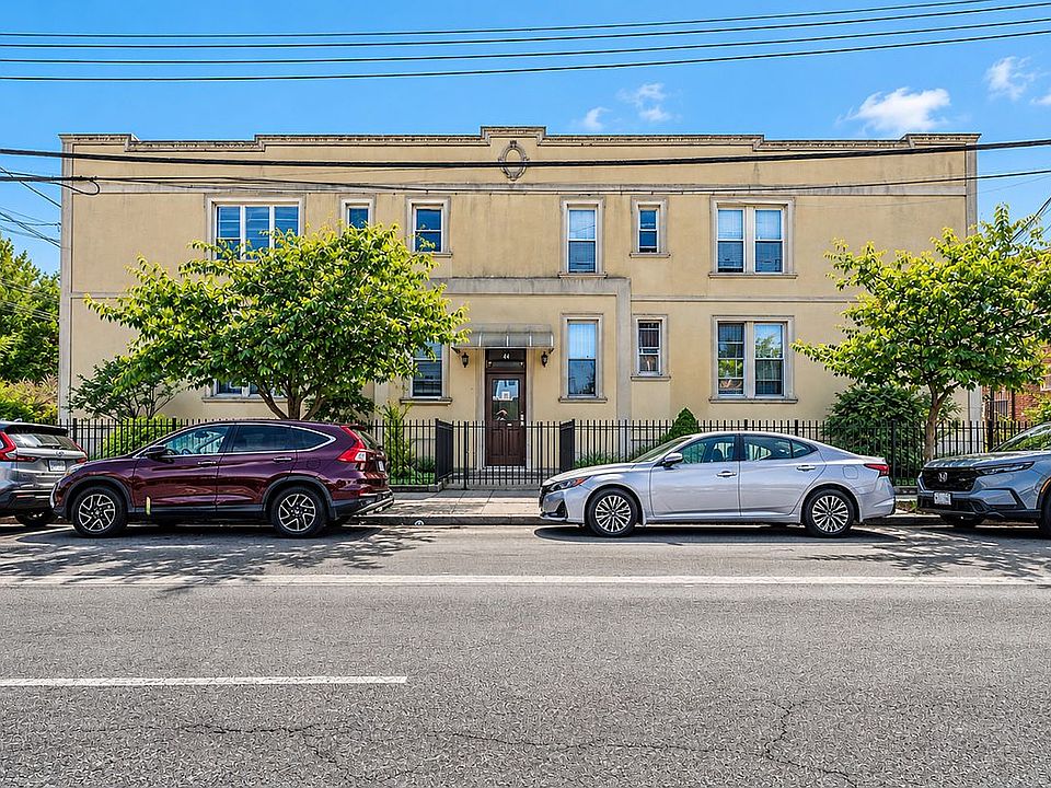 1st image of 44 Quentin Rd