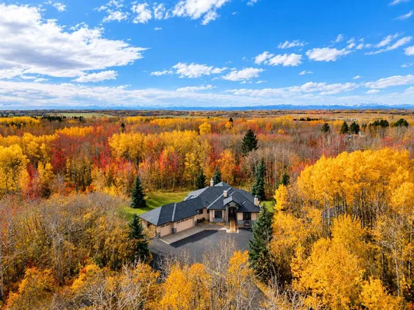 32097 N Township Road 262, Rocky View County, AB T4C 2Z3
