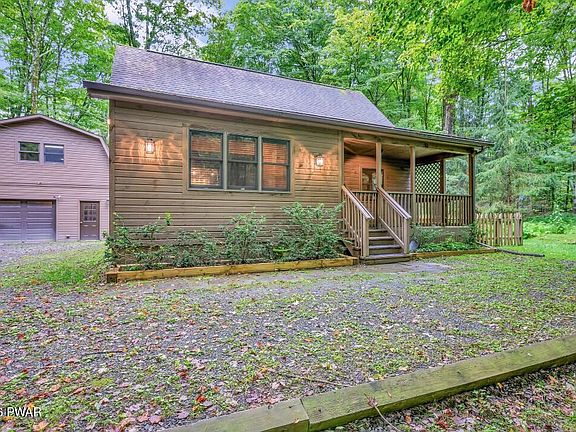 2nd image of 28 Hemlock Ln