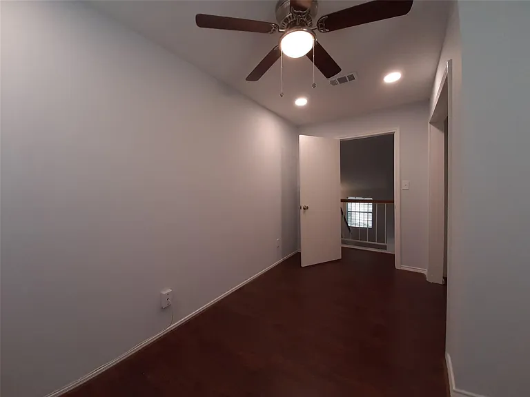 8 Fawnchase Ct — Photo 17