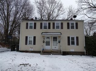 62 Ridgeview Cir, New London, CT 06320