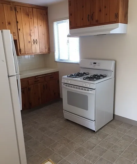 2924 Juniper St #11 — Photo 3