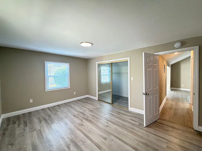 4089San — Photo 2