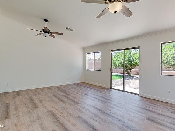 3rd image of 30726 N Maple Chase Dr
