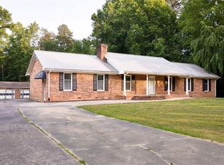 4226 Gumtree Rd, Winston Salem, NC 27107
