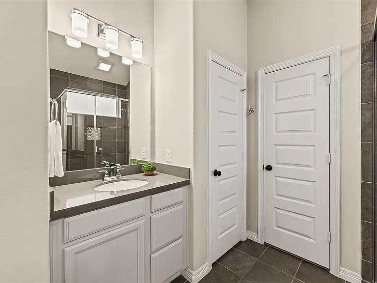 9019 Stanley Oak Dr — Photo 19