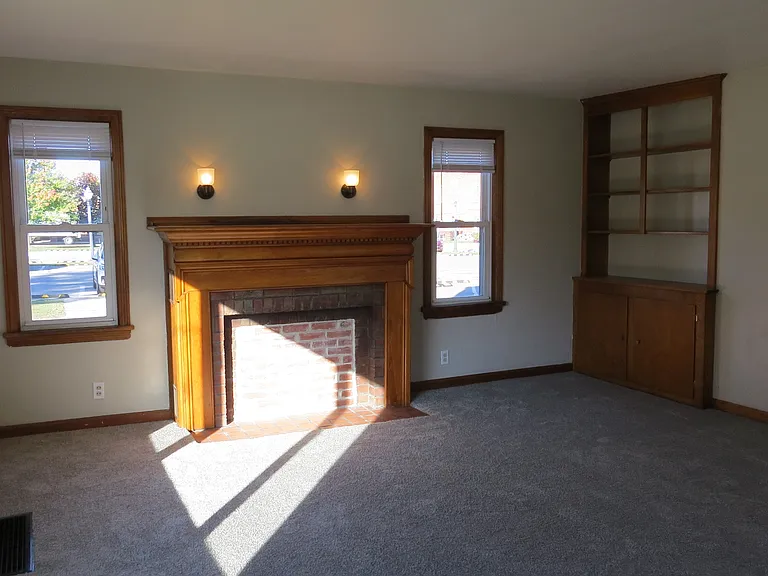 293 Tenney Ave — Photo 9