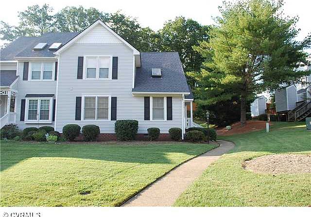 1st image of 8040 Buford Cmns