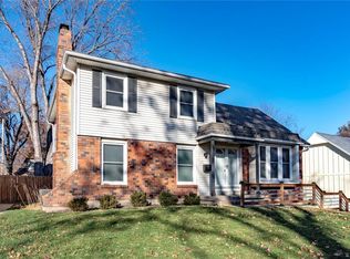 10212 W 98th St, Overland Park, KS 66212