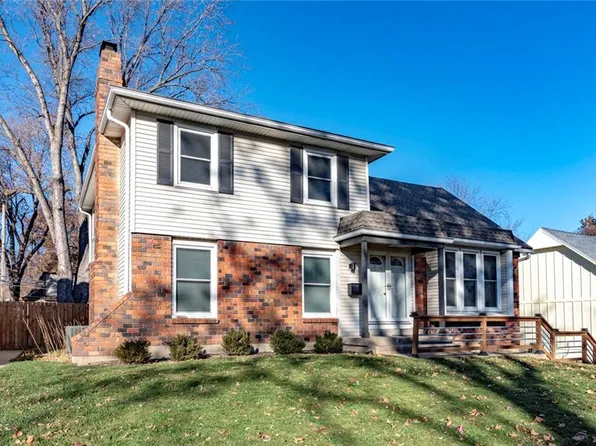 10212 W 98th St, Overland Park, KS 66212
