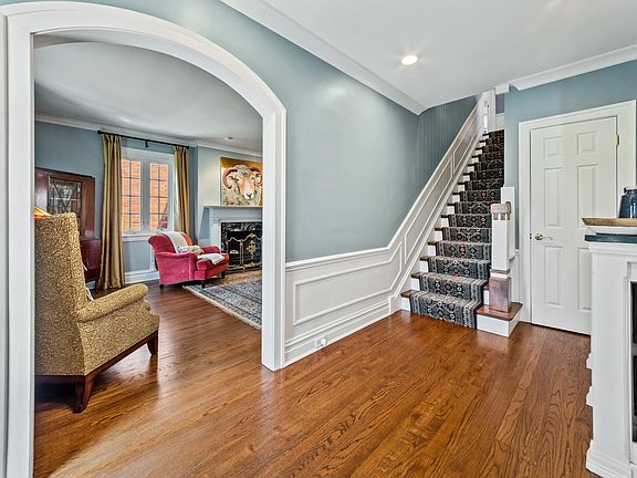 3rd image of 1423 Park Ave
