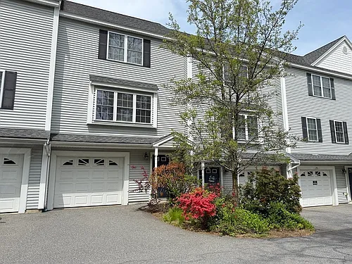246 Main St #4 Photo 1
