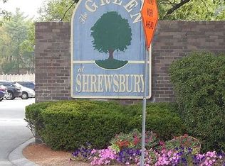2 Shrewsbury Green Dr UNIT D, Shrewsbury, MA 01545
