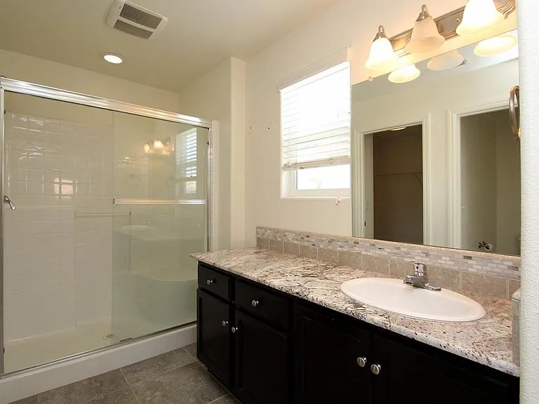 Master suite bathroom