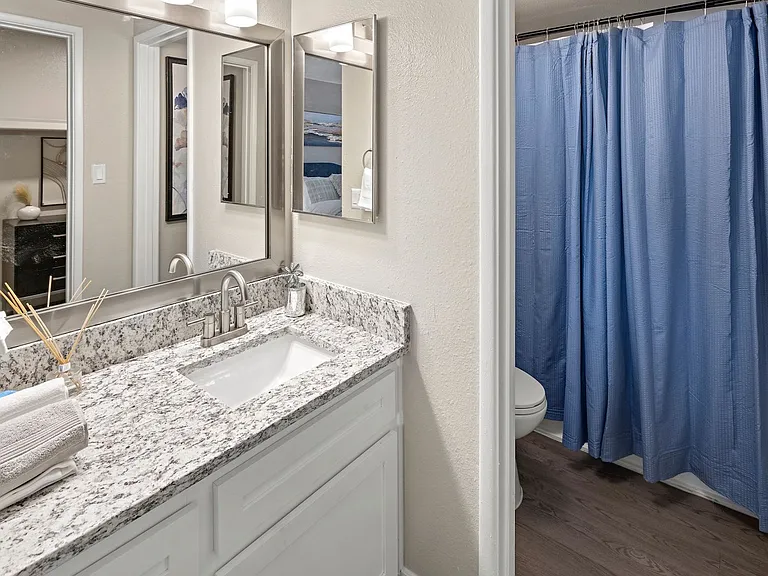 Jade Ridge Apartments — Photo 81