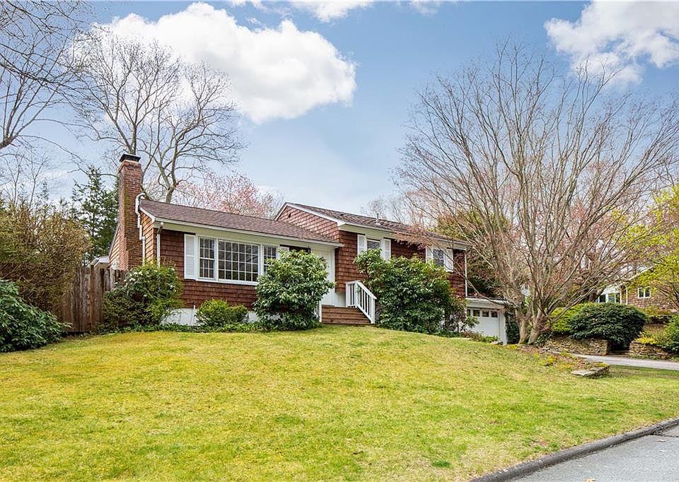1st image of 112 Maplewood Dr