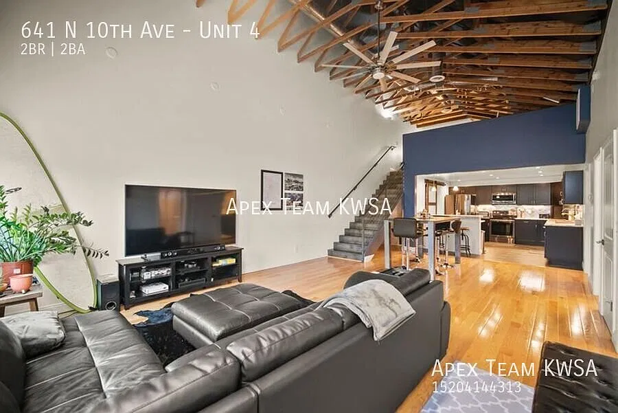 Furnished or Unfurnished 2br/2ba loft near Downtown! Available in February! — Photo 2