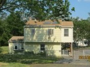 16 Sylvester Ave, Beverly, MA 01915
