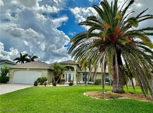 2522 SW 32nd Ln, Cape Coral, FL 33914
