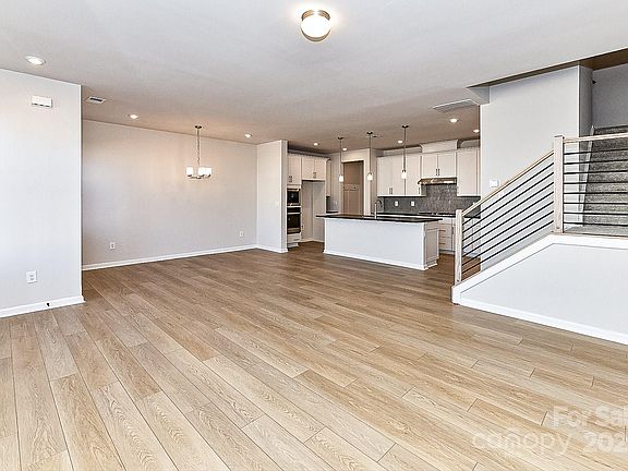 5th image of 8932 Connover Hall Ave