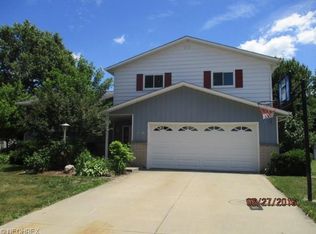 1277 Saxon Ave, Brunswick, OH